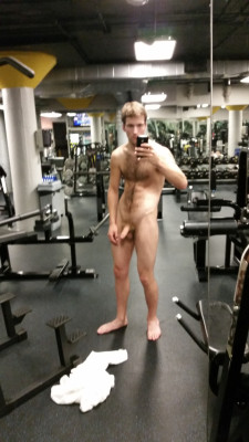 flashing dick at gym