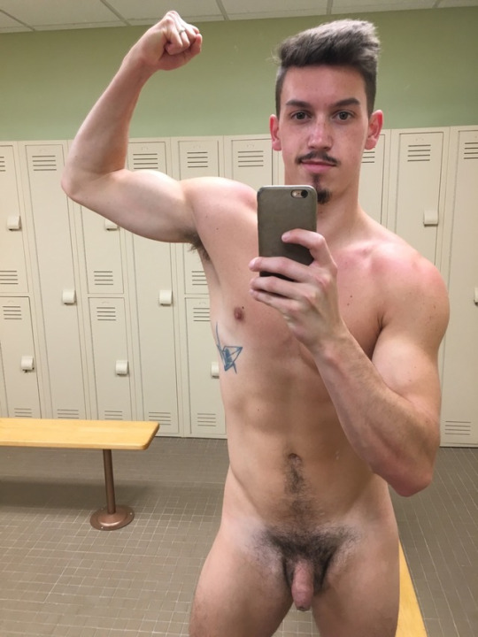 hunky-flexing-naked-at-locker room