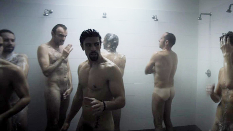 men-naked-in-showers
