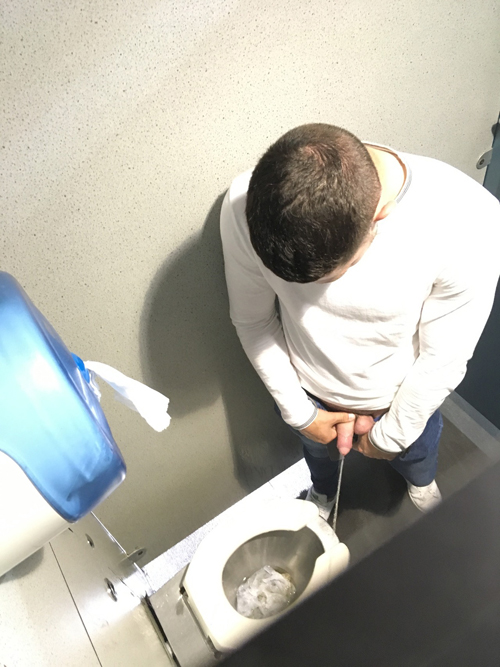 spy-on-guys-pissing-at-night-club-toilet